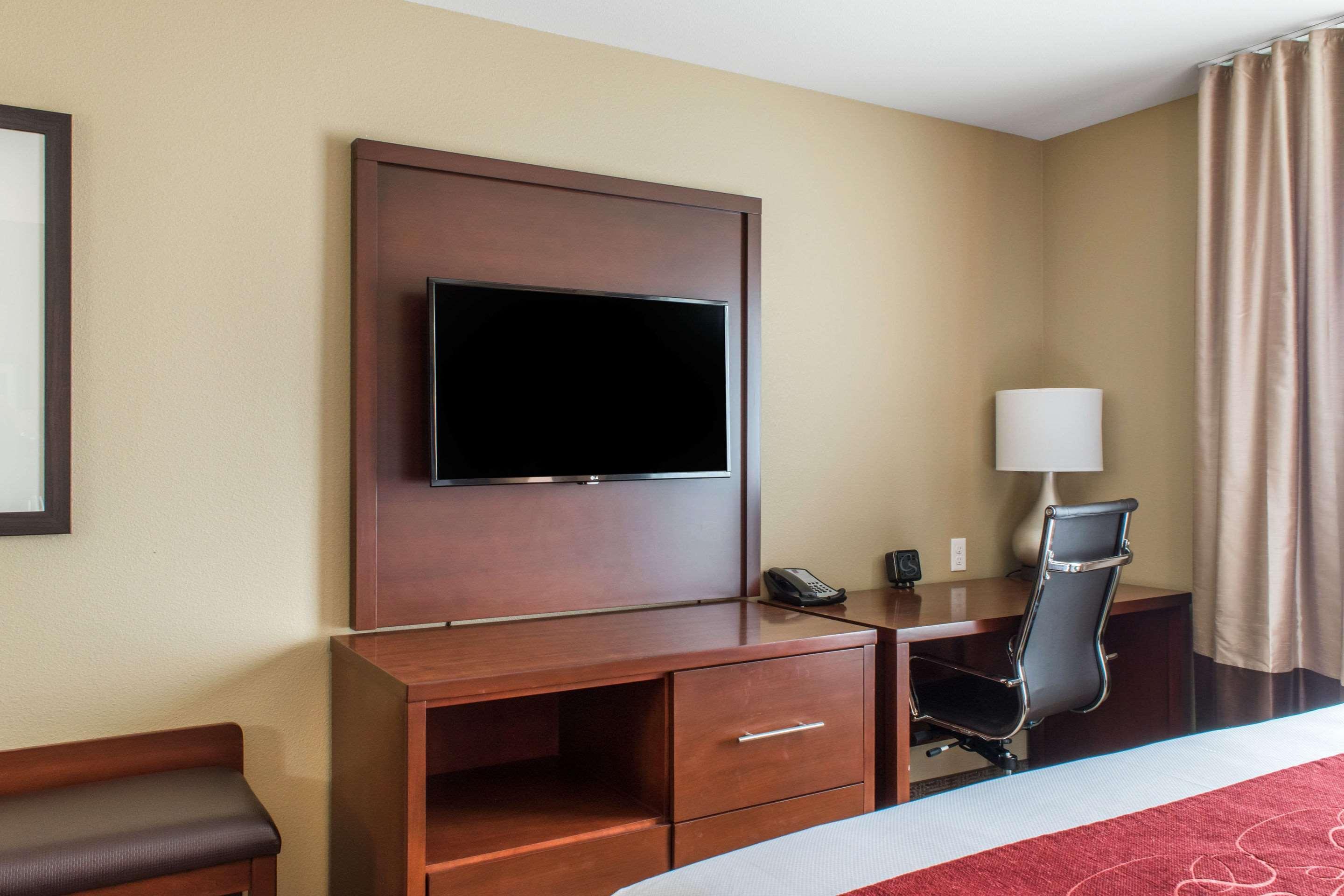 Comfort Suites Billings Bagian luar foto