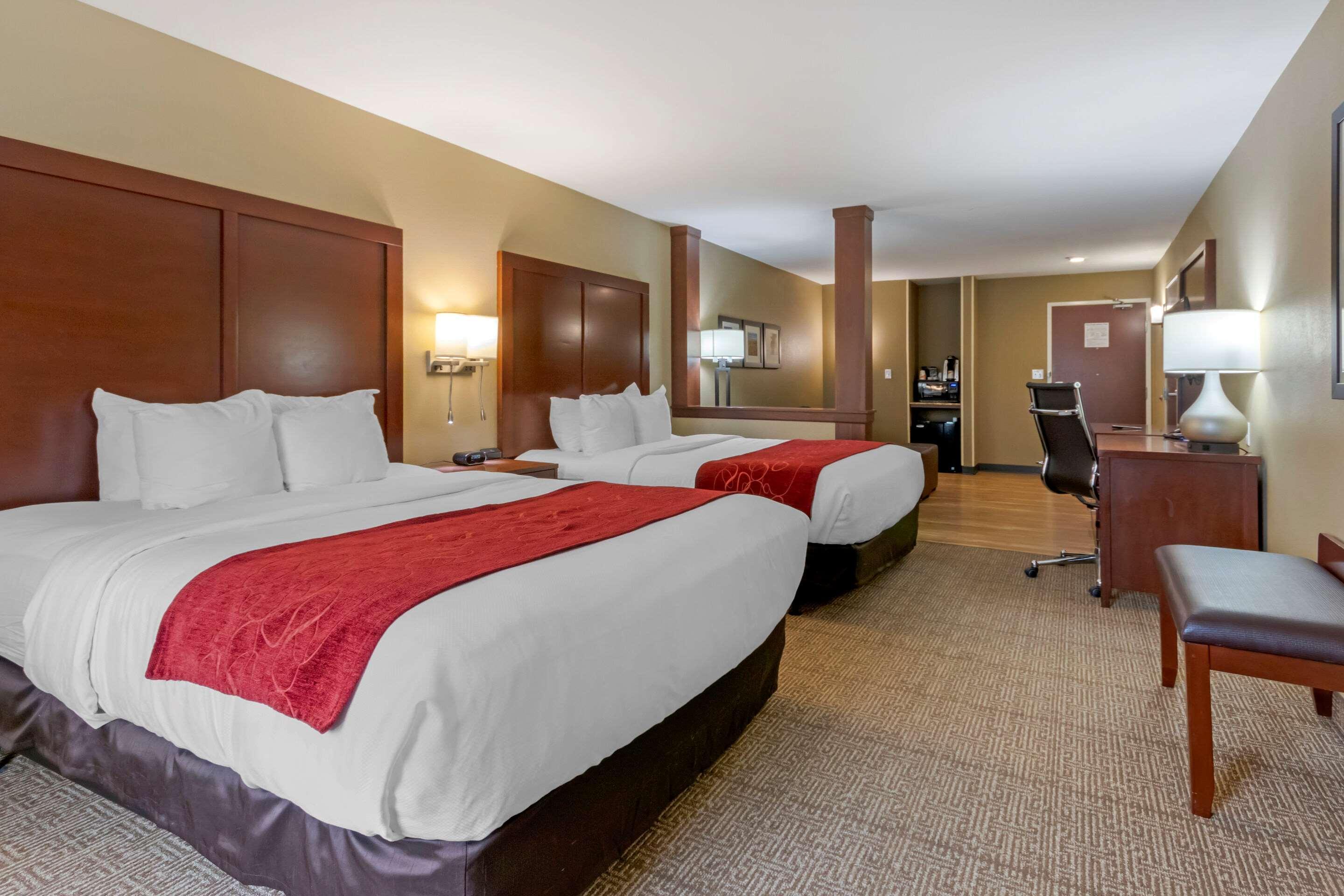 Comfort Suites Billings Bagian luar foto