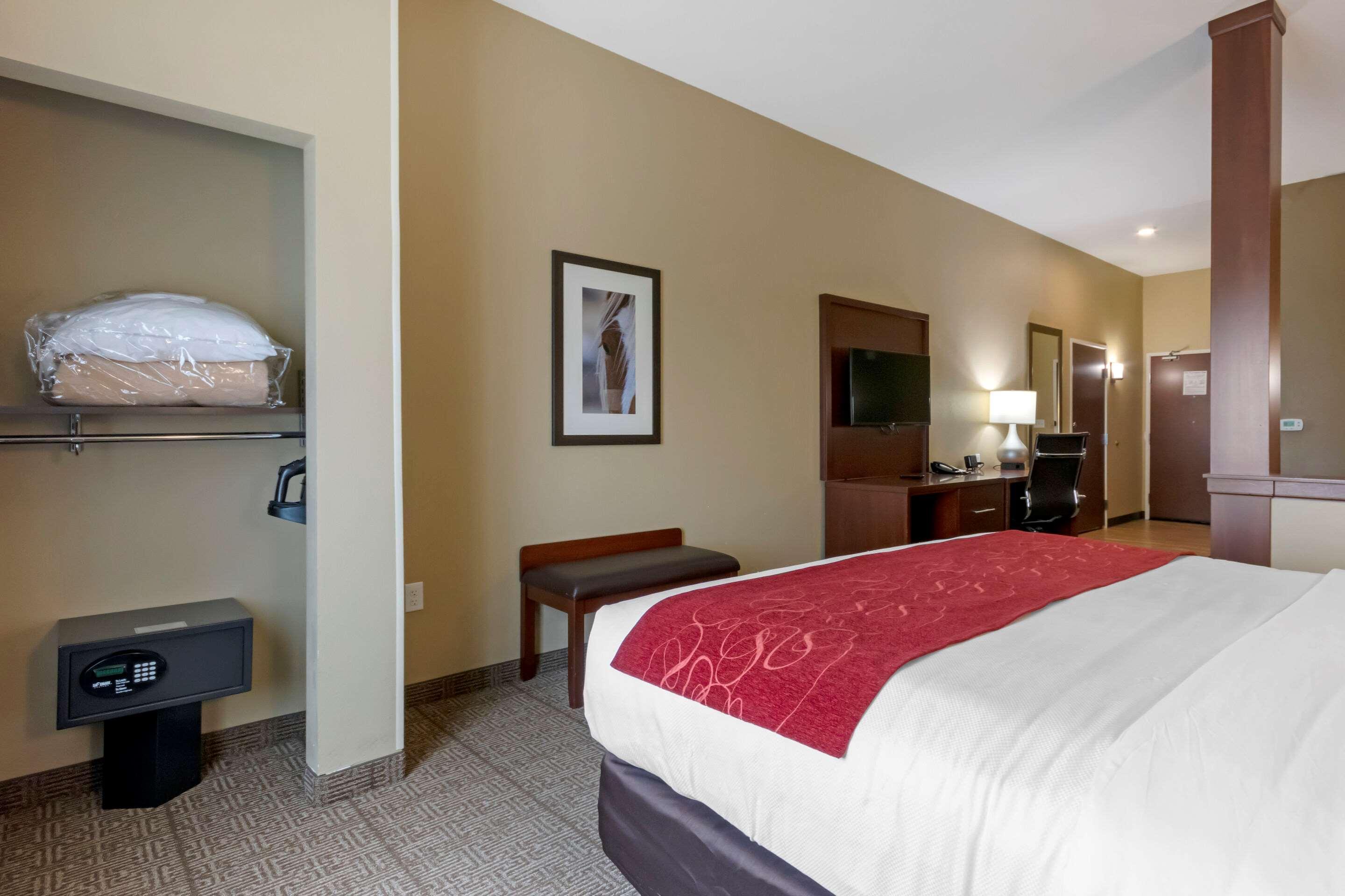 Comfort Suites Billings Bagian luar foto